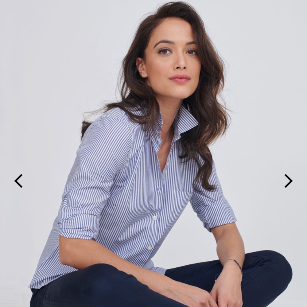 UNTUCKit Spangol style blue pinstripe button down